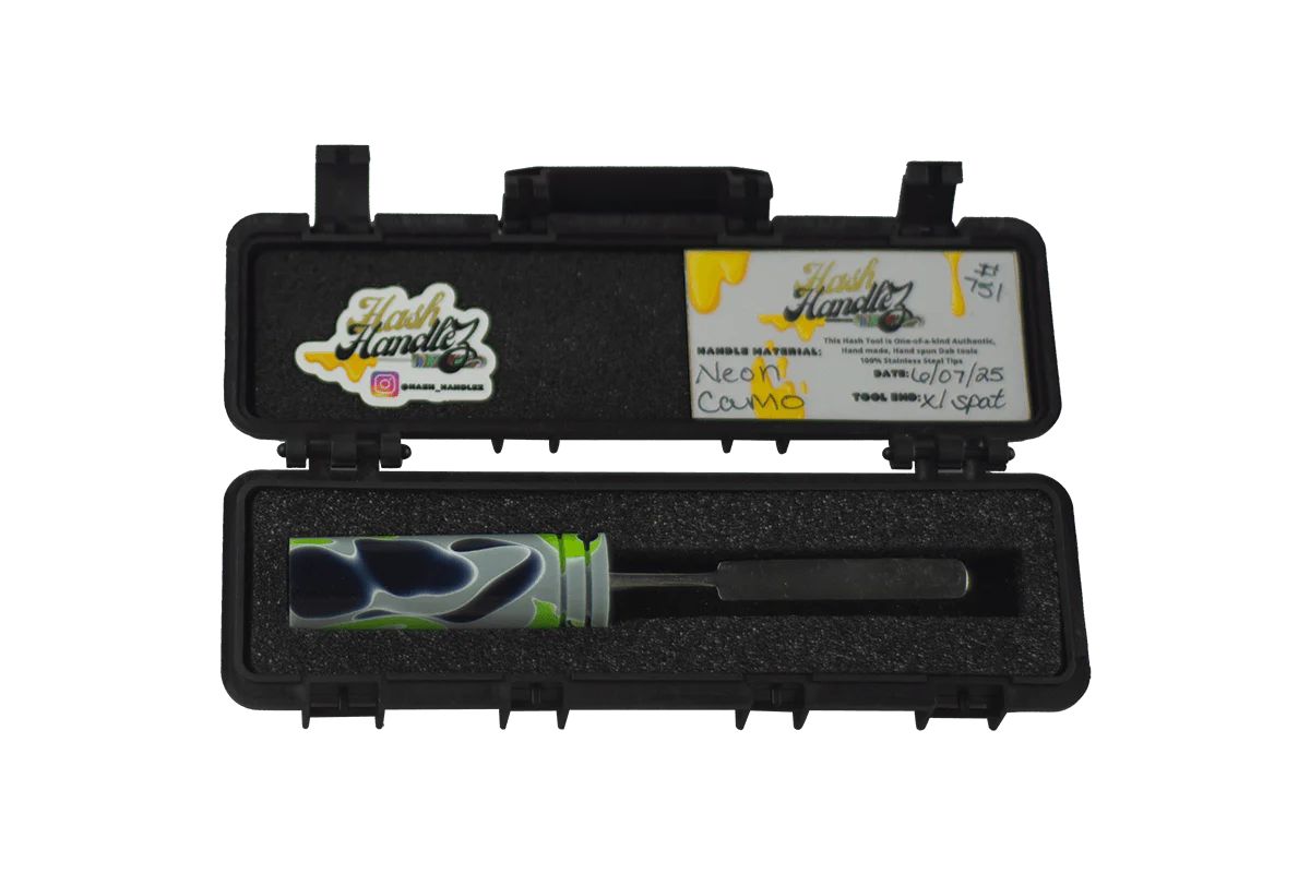 Neon Camo Dab Tool - Image 2